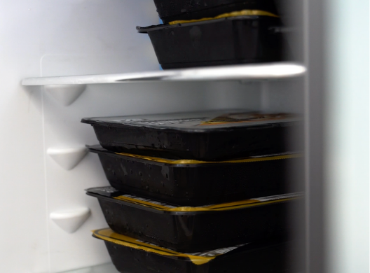 Stap 2 — Wij koken en leveren het bevroren bij jou thuis op de gewenste dag.